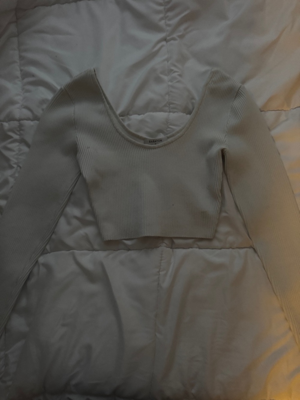 Babaton Cream Ribbed Scoop-Neck Long Sleeve Crop Top